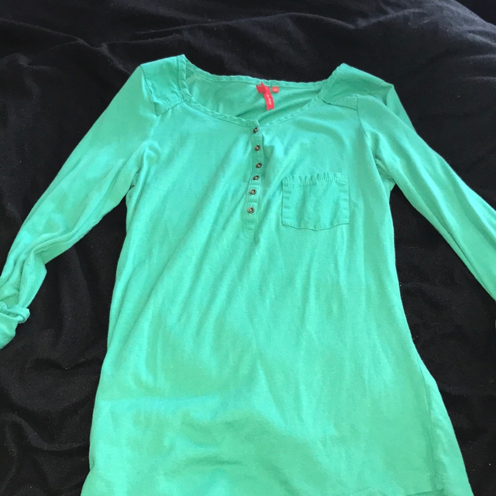 Green shirt